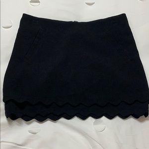 Black Mini skirt bottom fringe size L